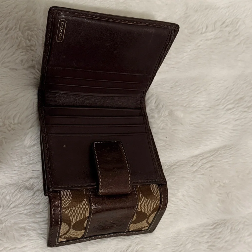 Coach Vintage Monogram Wallet - Picture 3 of 5